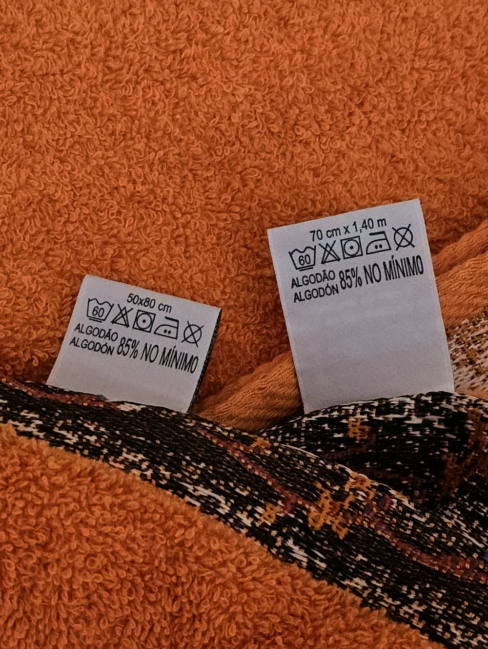 Vintage Döhler 2pc Bath Towel Set Orange Made in Brazil Floral Woven Trim Dohler